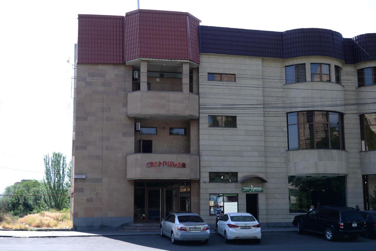 Royal Plus Hotel Jerevan Eksteriør billede